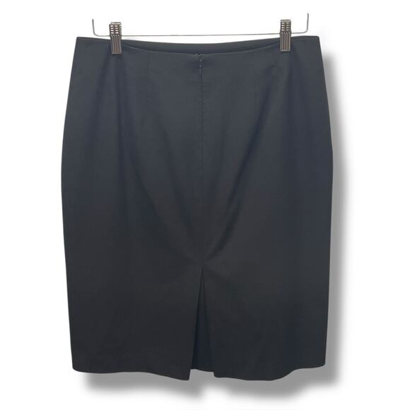 Ann Taylor Women’s Lined Black Pencil Skirt Knee Length Zipper Back Vent Size 8 - Picture 2 of 5